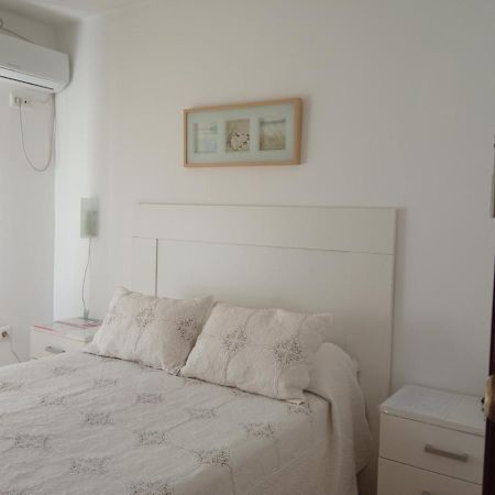 Habitaciones Individuales En Apartamento Compartido Sevilla Exterior foto