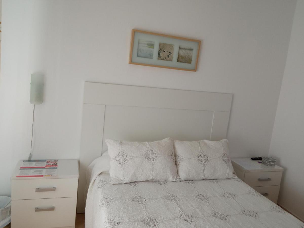Habitaciones Individuales En Apartamento Compartido Sevilla Exterior foto