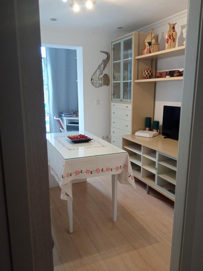Habitaciones Individuales En Apartamento Compartido Sevilla Exterior foto